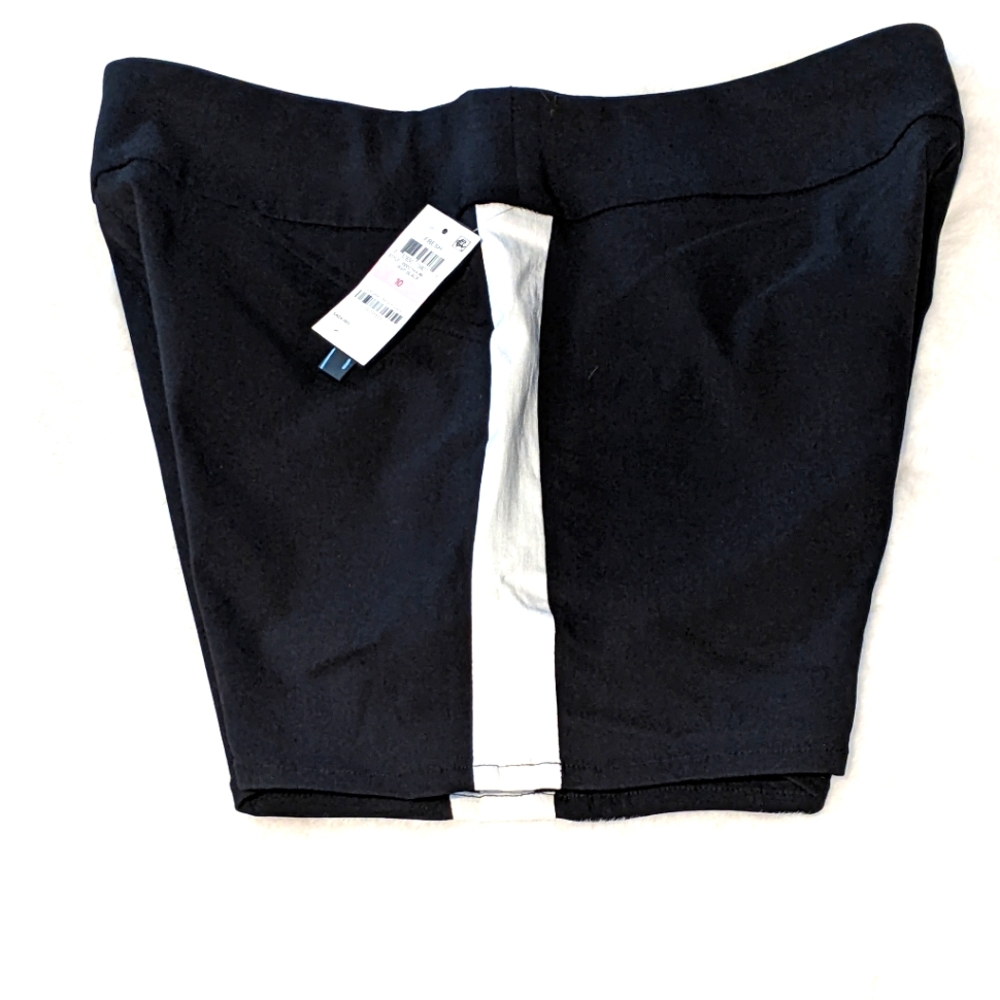 NWT INC Blk/What Shorts